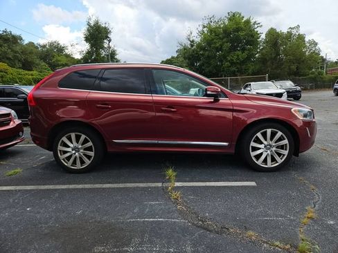 Used 2017 Volvo XC60 T6 Inscription w/ Preferred Option Package AWD/4WD image 6
