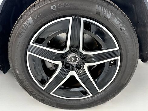 Certified 2026 Mercedes-Benz GLC 300 image 31