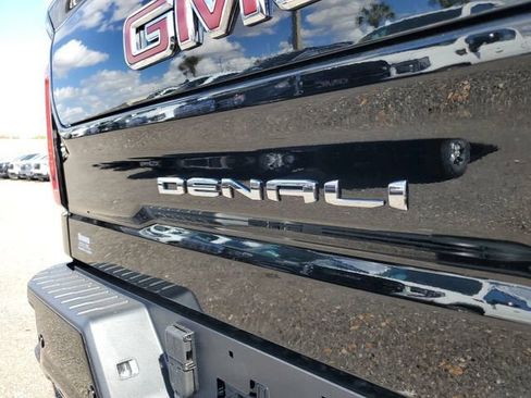 New 2026 GMC Sierra 1500 Denali w/ Denali Reserve Package AWD/4WD image 9
