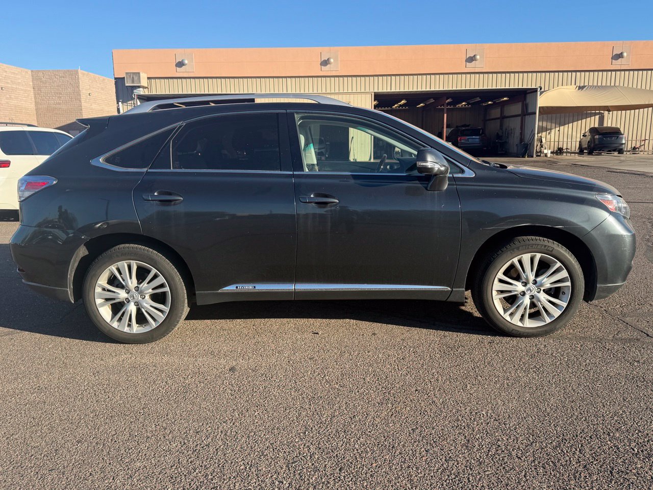 Used 2011 Lexus RX 450h AWD w/ Premium Pkg image 4