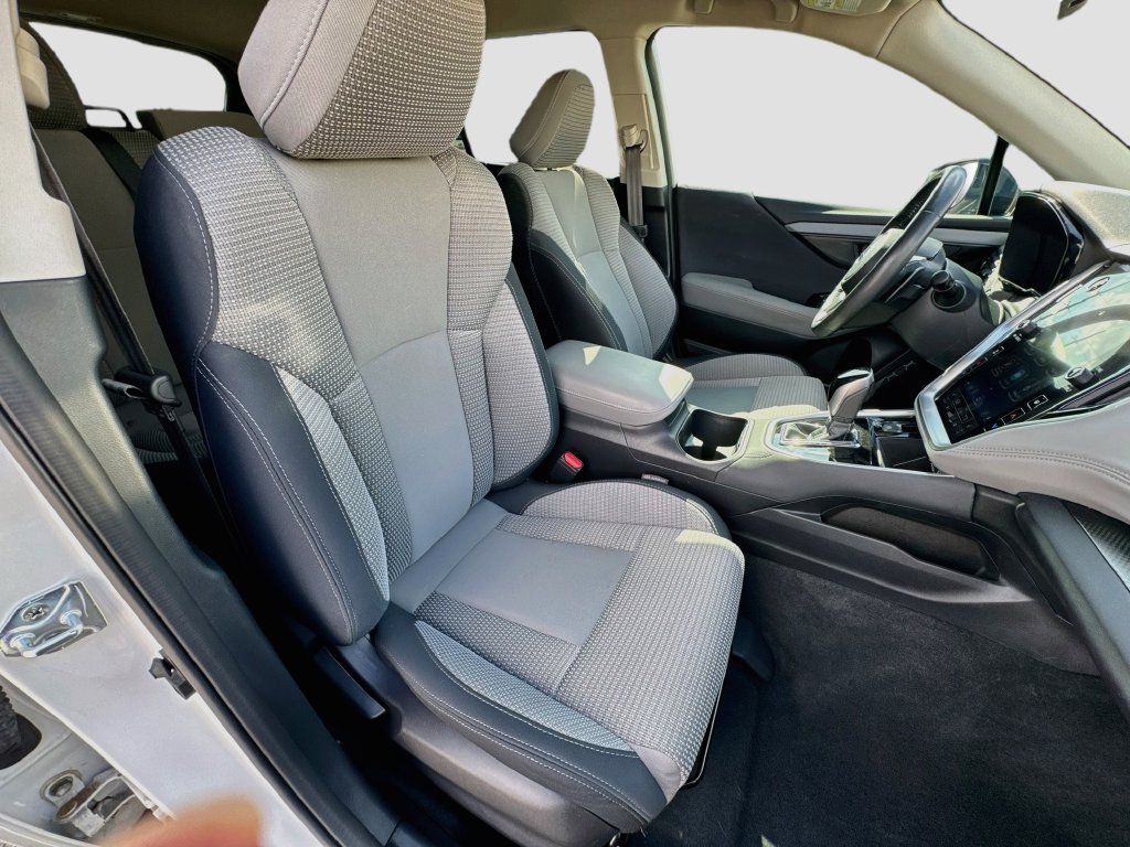 Used 2023 Subaru Outback Premium AWD/4WD image 34
