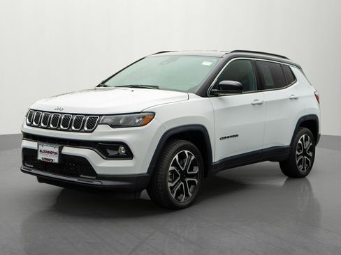 Used 2023 Jeep Compass Limited AWD/4WD image 3
