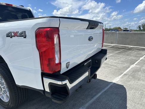 Used 2025 Ford F250 XLT AWD/4WD image 12