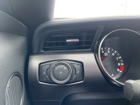 Used 2019 Ford Mustang Shelby GT350 w/ Technology Package image 25