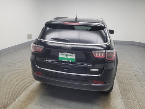 Used 2018 Jeep Compass Latitude w/ Popular Equipment Group FWD image 7