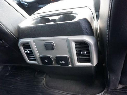 Used 2021 Ford F250 Lariat w/ Lariat Value Package AWD/4WD image 29