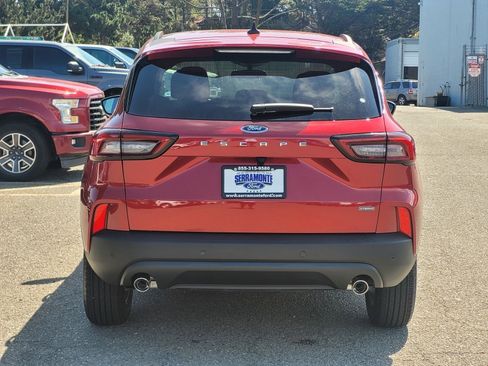New 2025 Ford Escape ST-Line w/ Equipment Group 301A image 5