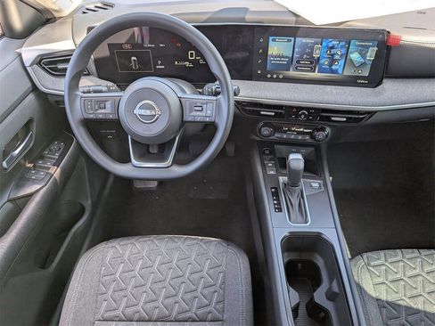 New 2026 Nissan Kicks SV image 9