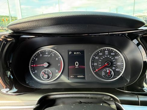 Certified 2023 Kia K5 GT w/ GT1 Package FWD image 12