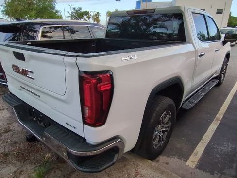 Used 2019 GMC Sierra 1500 SLT w/ Driver Alert Package I image 2