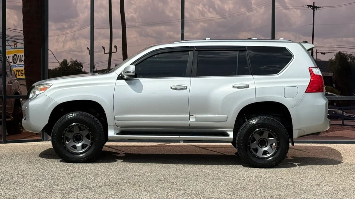 Used 2010 Lexus GX 460 Premium AWD/4WD image 4