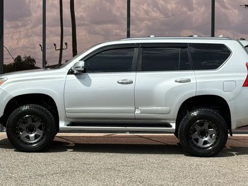 Used 2010 Lexus GX 460 Premium AWD/4WD image 4