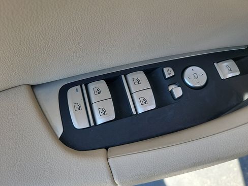 Used 2024 BMW X3 sDrive30i w/ Convenience Package RWD image 22