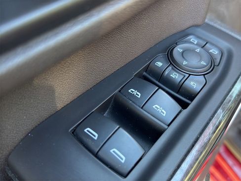 Used 2020 Chevrolet Silverado 2500 LTZ w/ LTZ Plus Package image 11