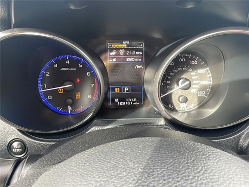 Used 2018 Subaru Outback 3.6R Touring w/ Popular Package #3 image 24