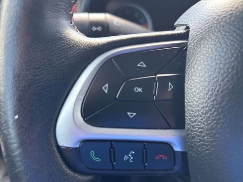 Used 2021 Jeep Renegade Trailhawk w/ Trailer Tow Group image 38