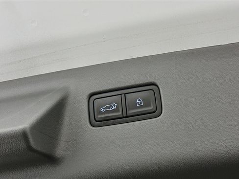 Used 2025 Hyundai Santa Fe SEL image 31