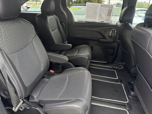 Used 2023 Toyota Sienna XSE image 14