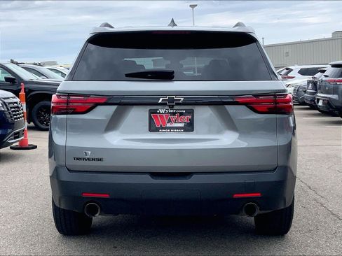 Used 2023 Chevrolet Traverse LS w/ Midnight/Sport Edition FWD image 3