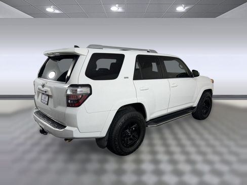 Used 2017 Toyota 4Runner SR5 Premium RWD image 9