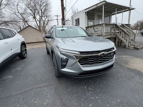 New 2026 Chevrolet Trax RS w/ Driver Confidence Package image 7