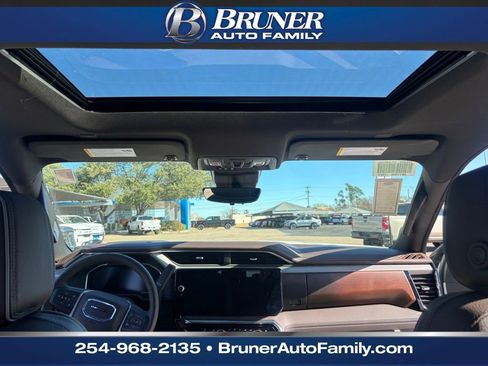 New 2026 GMC Sierra 2500 Denali w/ Denali Reserve Package image 20