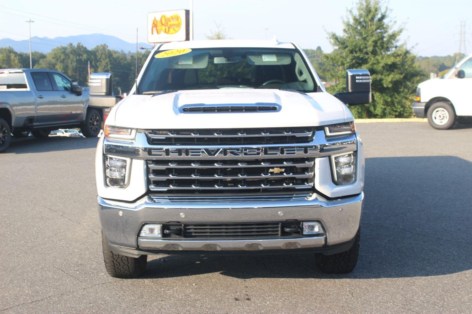 Used 2020 Chevrolet Silverado 2500 LTZ w/ Safety Package AWD/4WD image 2