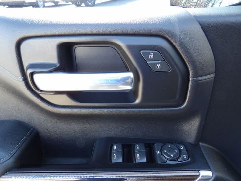 Used 2020 Chevrolet Silverado 1500 LT w/ Convenience Package image 15