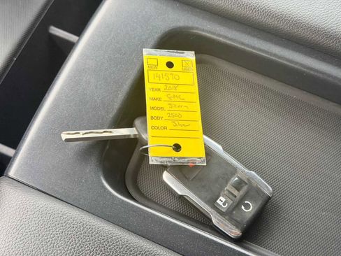 Used 2018 GMC Sierra 3500 SLT image 37