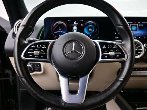 Used 2022 Mercedes-Benz GLB 250 4MATIC image 24