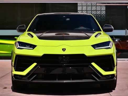 Used 2024 Lamborghini Urus Performante AWD/4WD image 5