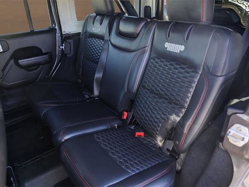 Used 2021 Jeep Wrangler Unlimited Rubicon image 19