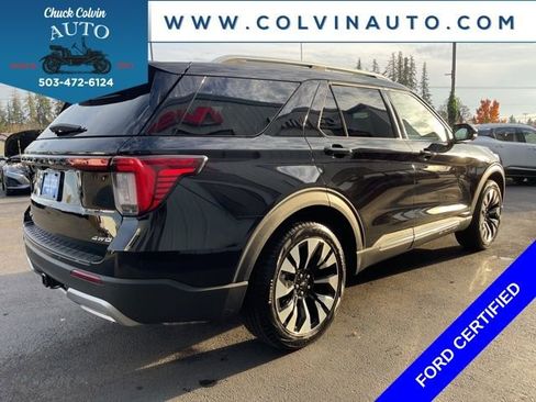 Certified 2025 Ford Explorer Platinum w/ LUX Leather Package image 8