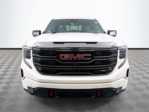 Used 2023 GMC Sierra 1500 AT4 w/ AT4 Premium Package AWD/4WD image 2