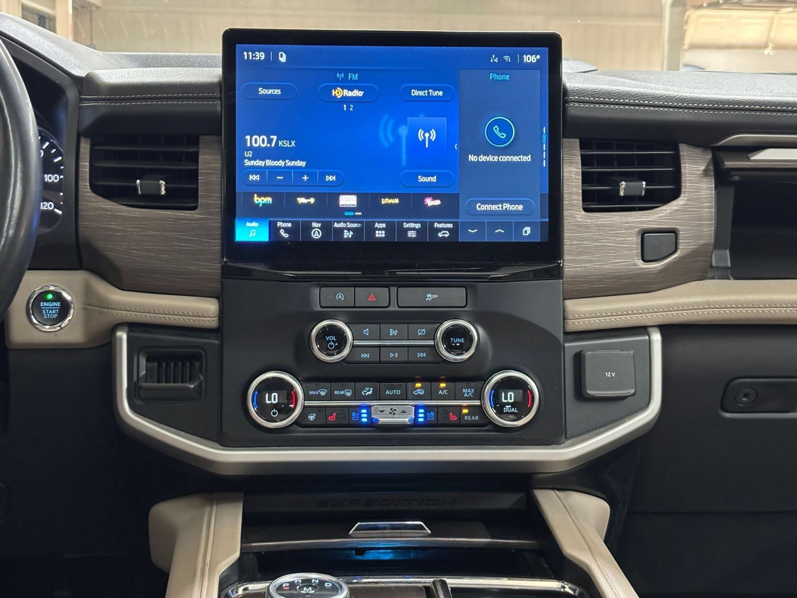 Used 2024 Ford Expedition Limited RWD image 16