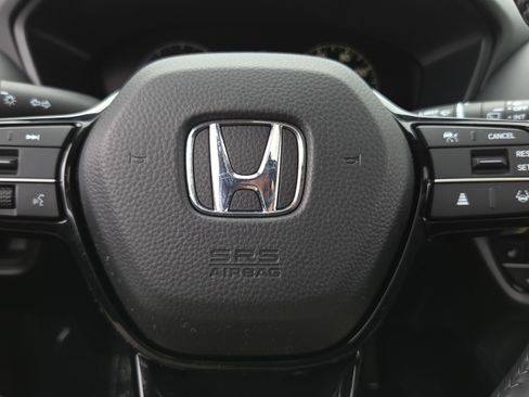 Certified 2025 Honda HR-V EX-L image 30