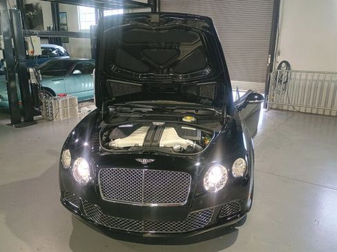 Used 2013 Bentley Continental GT image 32