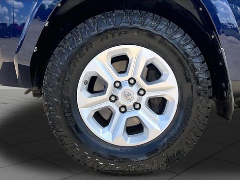 Used 2019 Toyota 4Runner SR5 RWD image 10