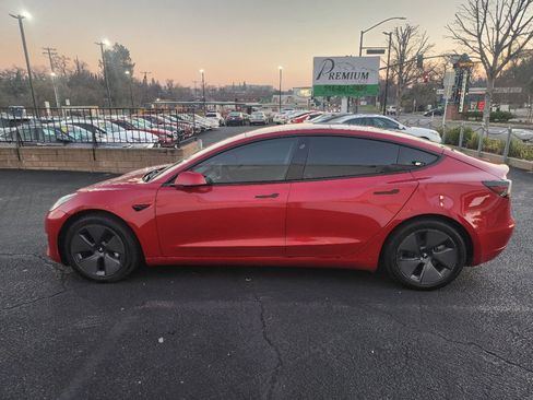 Used 2021 Tesla Model 3 Long Range image 2