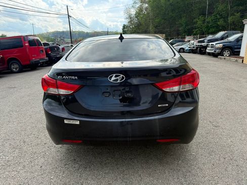 Used 2011 Hyundai Elantra Limited FWD image 8