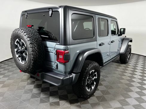 Used 2025 Jeep Wrangler Unlimited Rubicon AWD/4WD image 5
