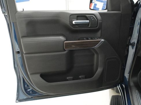 Used 2021 Chevrolet Silverado 1500 RST AWD/4WD image 17