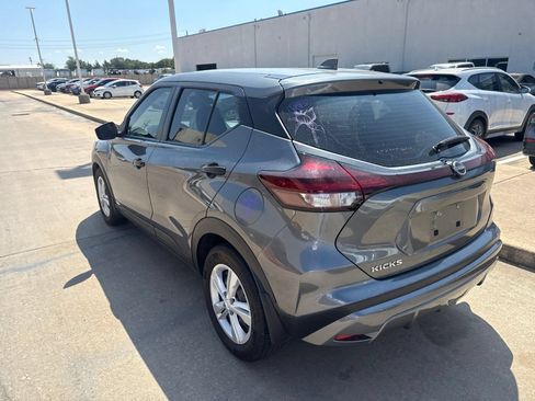 Used 2023 Nissan Kicks S FWD image 5