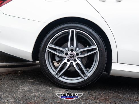 Used 2018 Mercedes-Benz E 300 300 image 11