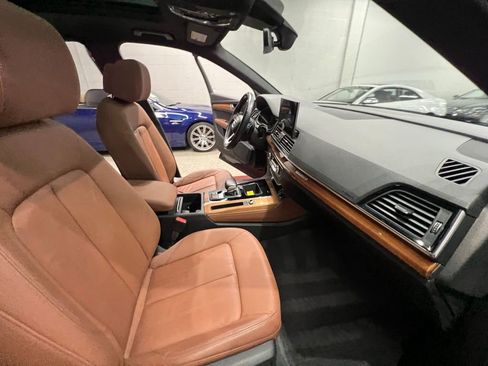 Used 2021 Audi Q5 2.0T Premium Plus w/ Premium Plus Package image 35