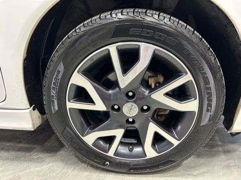 Used 2015 Nissan Versa Note SR w/ SR Convenience Package image 16