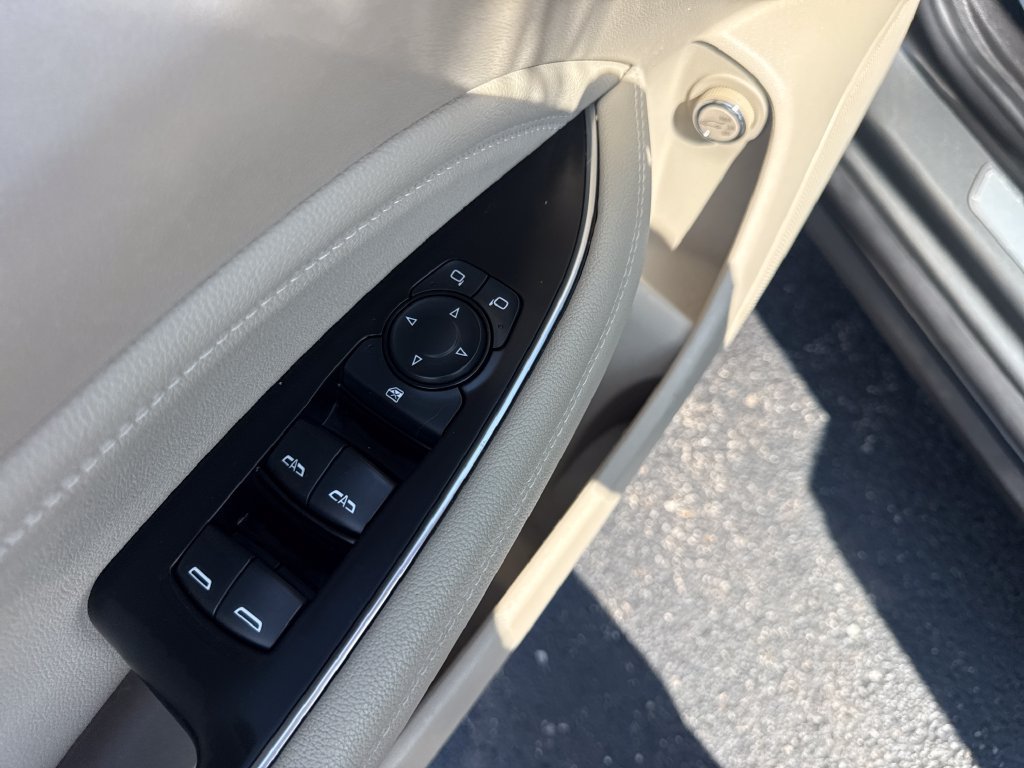 Used 2019 Buick Regal Essence w/ Driver Confidence Package I AWD/4WD image 30