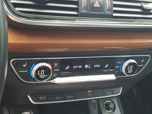 Used 2021 Audi Q5 2.0T Premium AWD/4WD image 19