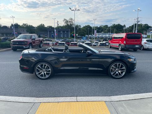 Used 2015 Ford Mustang GT Premium w/ Equipment Group 401A RWD image 7
