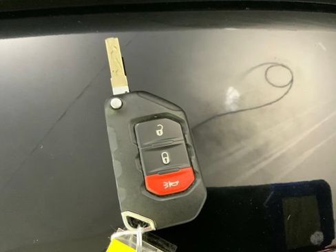Used 2023 Jeep Wrangler Unlimited Sahara AWD/4WD image 42